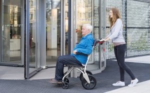 Lire la suite à propos de l’article Fauteuil de transfert encastrable