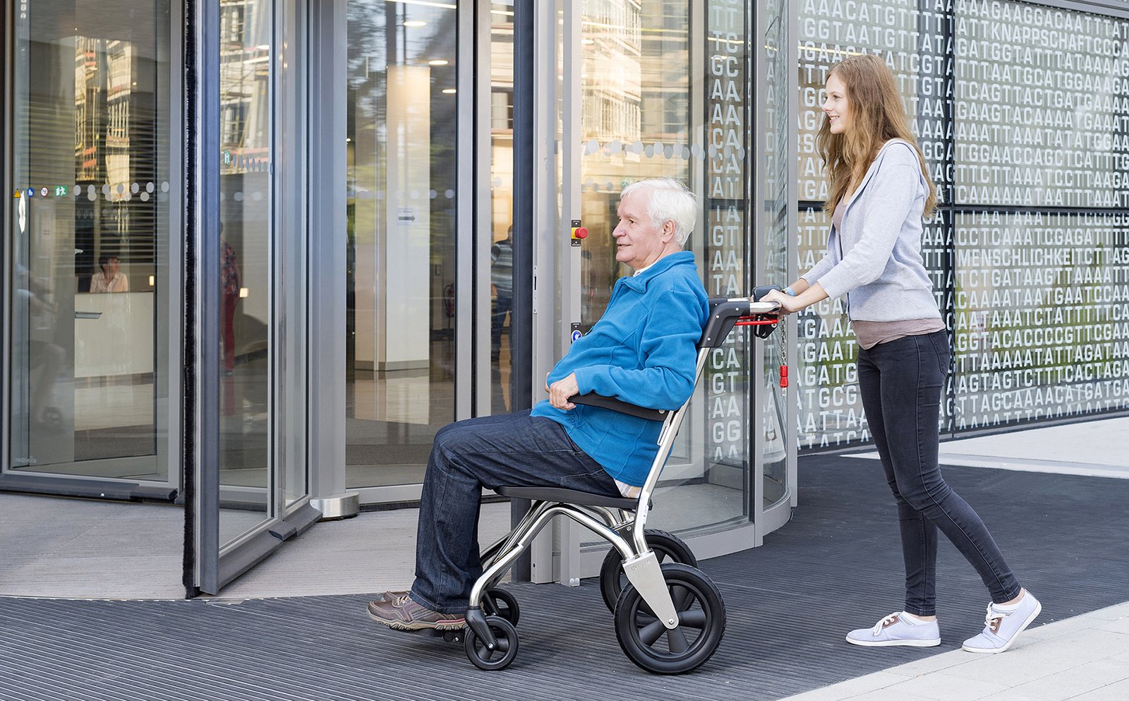 Lire la suite à propos de l’article Fauteuil de transfert encastrable